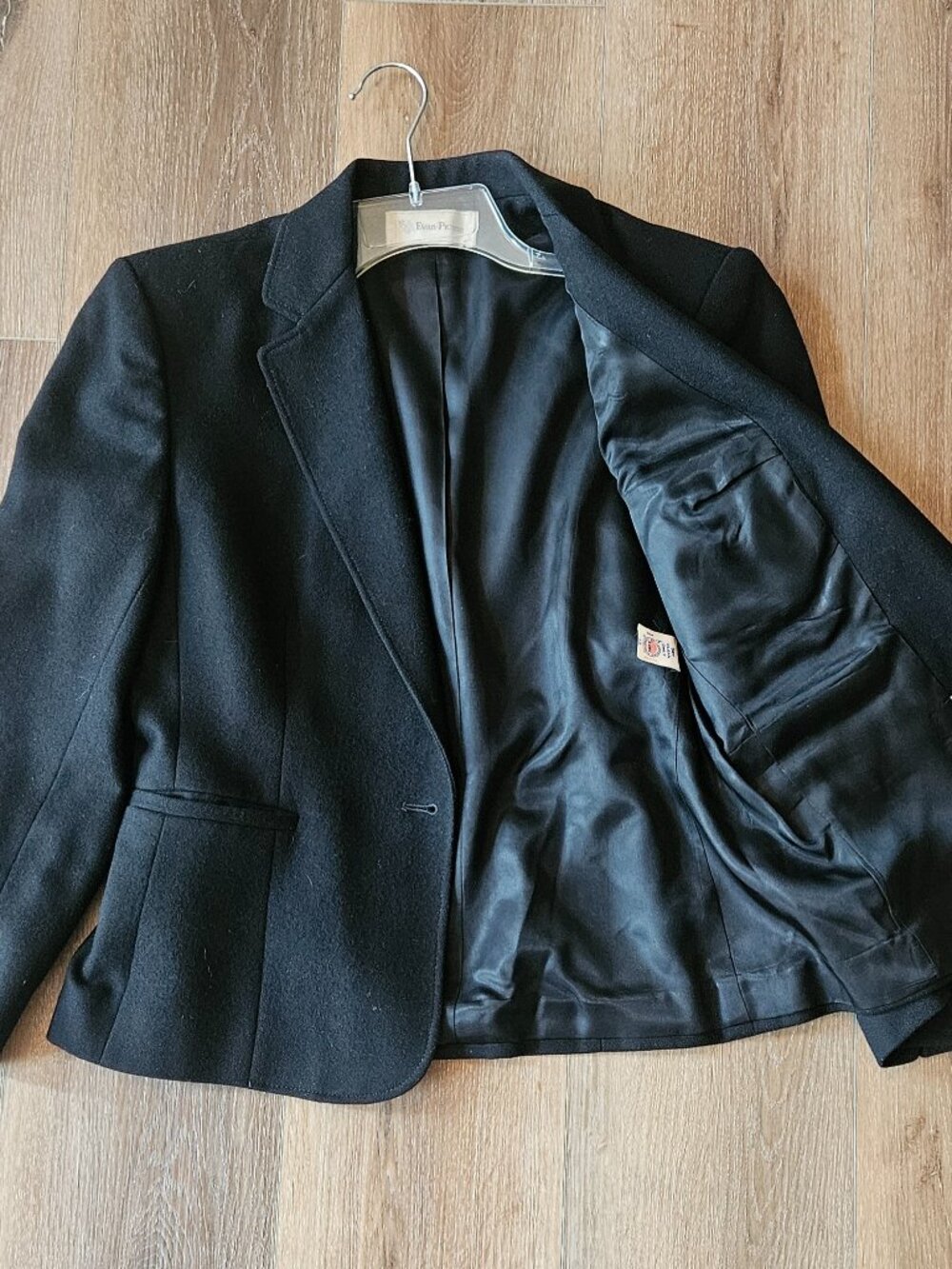 Classic Evan Picone Women's Blazer - Picture 4 of 10